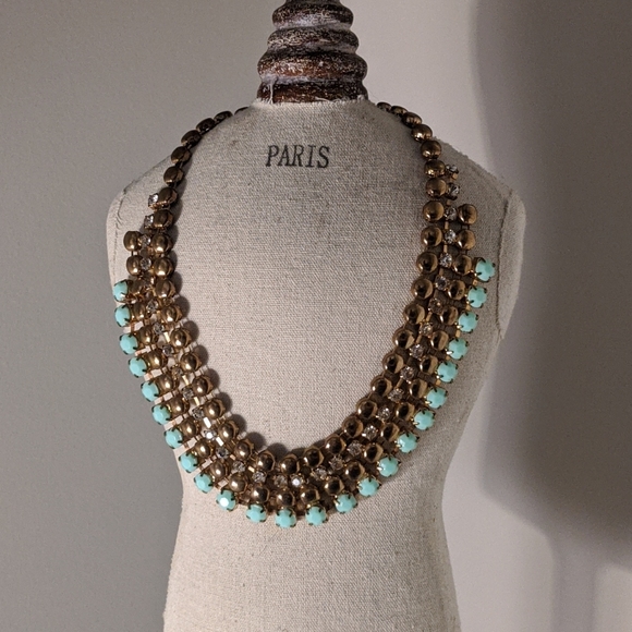 Statement Necklace - Picture 1 of 3